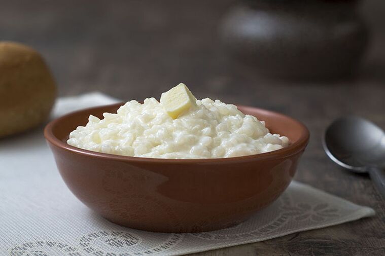 Gachas de arroz en leite para un día de xaxún con gota